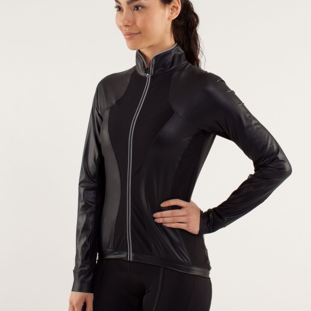 *SOLD ON M* Lululemon Paceline jacket black